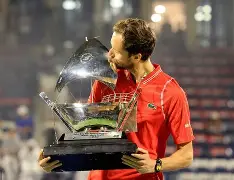 西班牙网球队横扫德国网球队，梅德韦杰夫惊艳世界