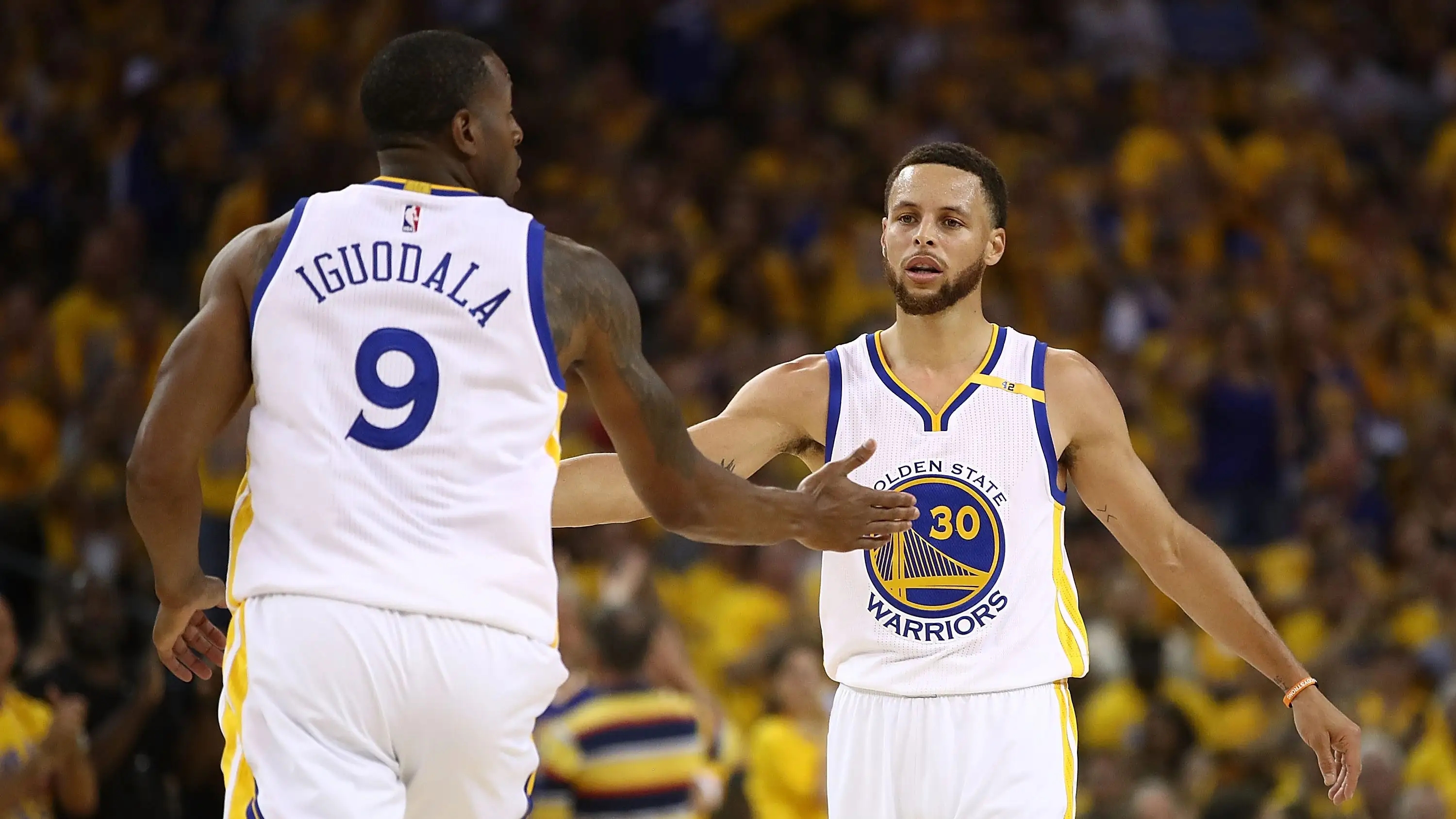 NS横扫MAD，Oner团战一打五宿敌对决四强赛，技惊四座